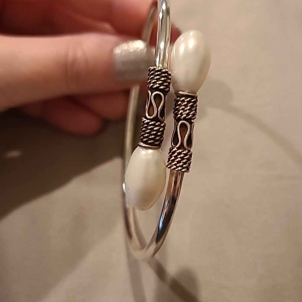 Freshwater pearl sterling silver bracelet - Picture 2 of 4